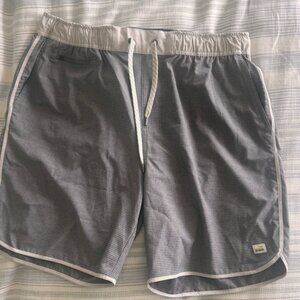 Vuori Banks Shorts - Men's 7" Inseam